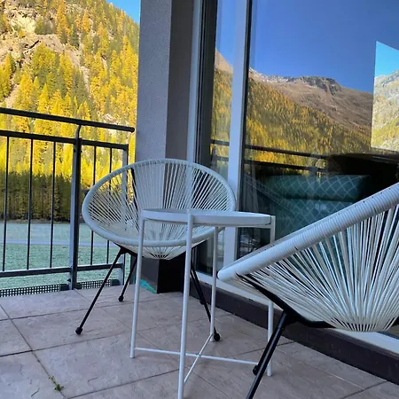 International House Mit 2 Schlafzimmern Zw 7 Lägenhet Sölden