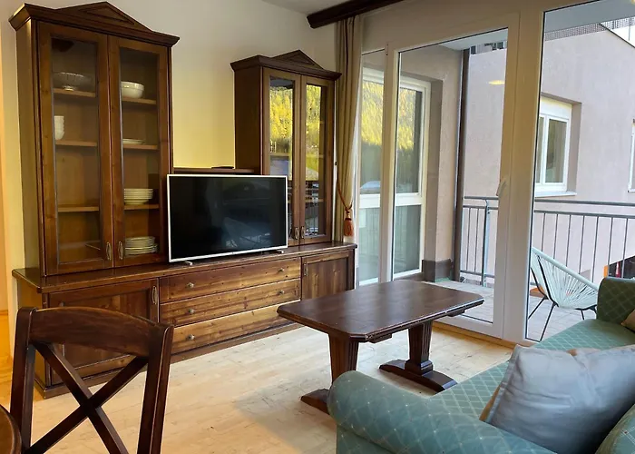 International House Mit 2 Schlafzimmern Zw 7 Зёльден